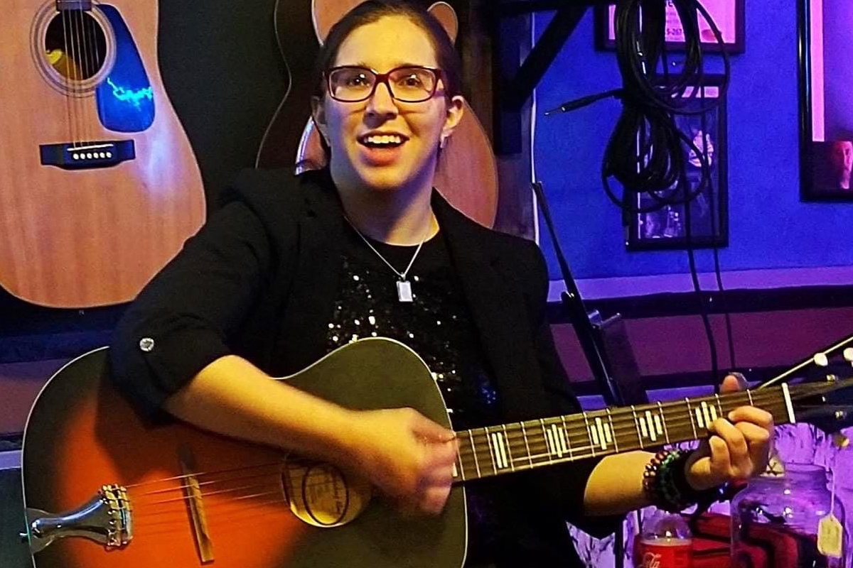 The Highground’s Spring Vets & Guitars to Include Ukuleles